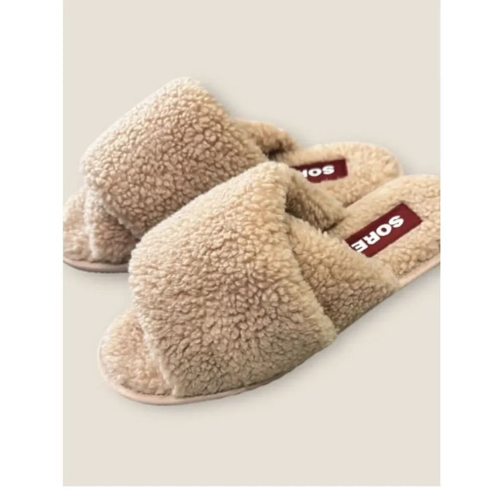 Sherpa Sorel Slippers Size 7 Tan Slip On